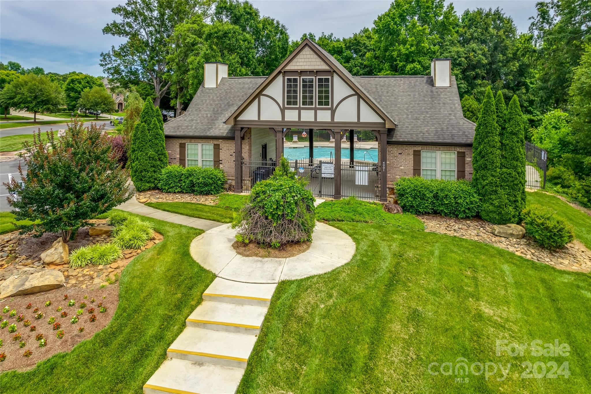 Barber Rock - Residential