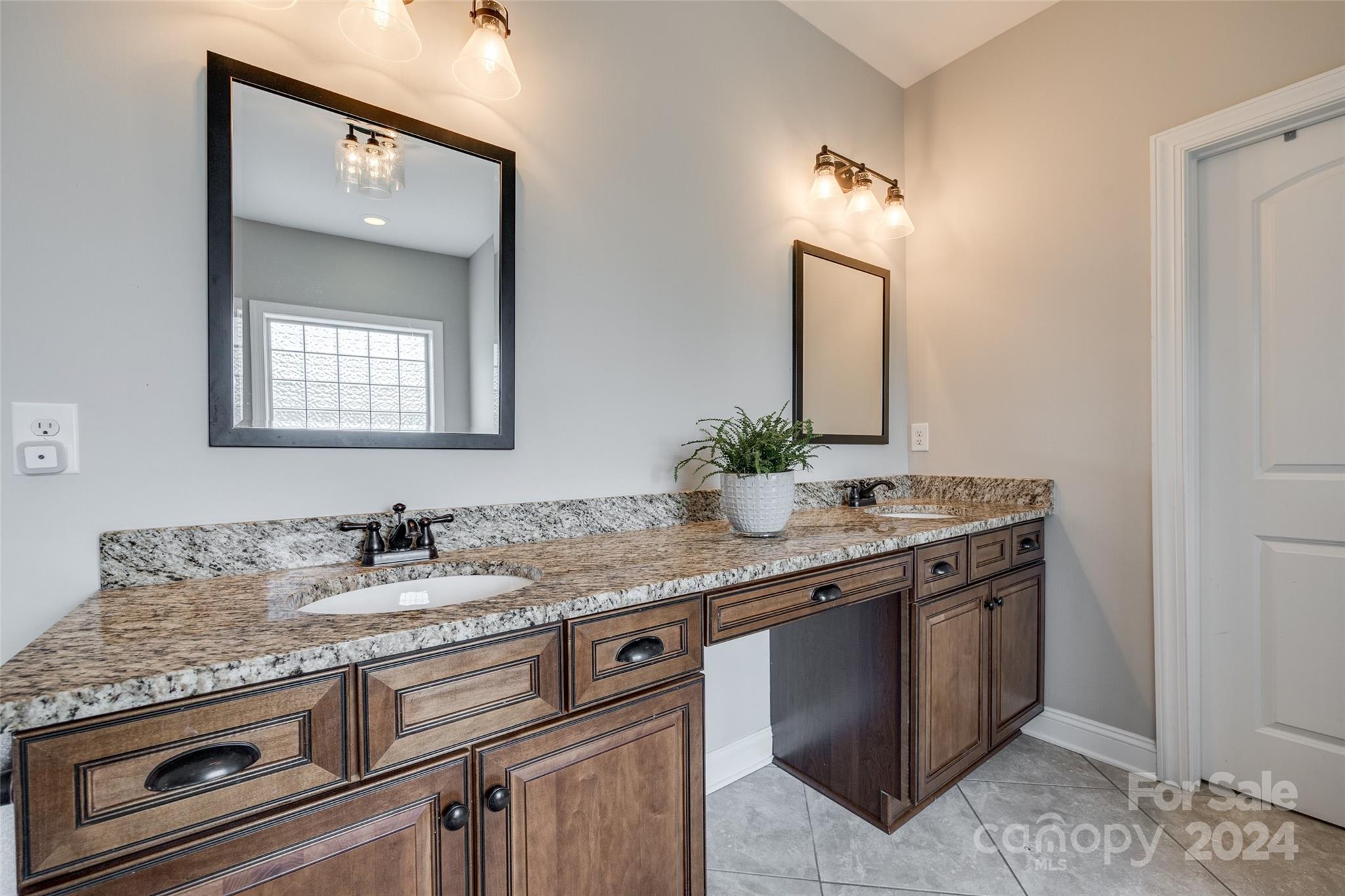 Barber Rock - Residential