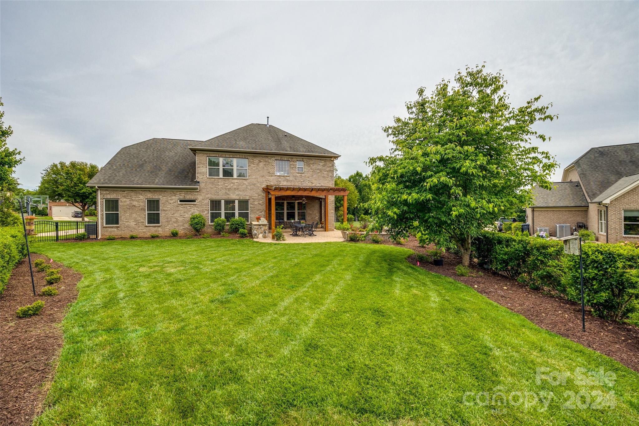 Barber Rock - Residential