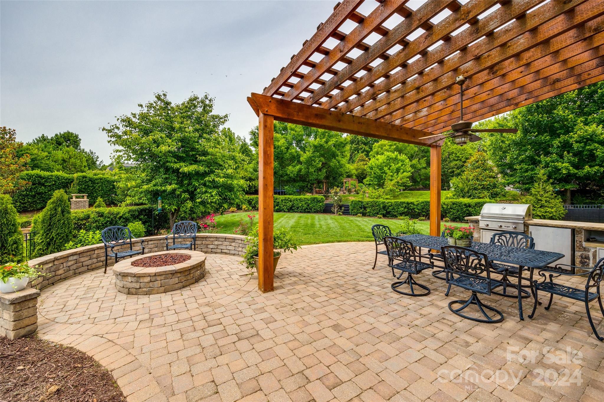 Barber Rock - Residential