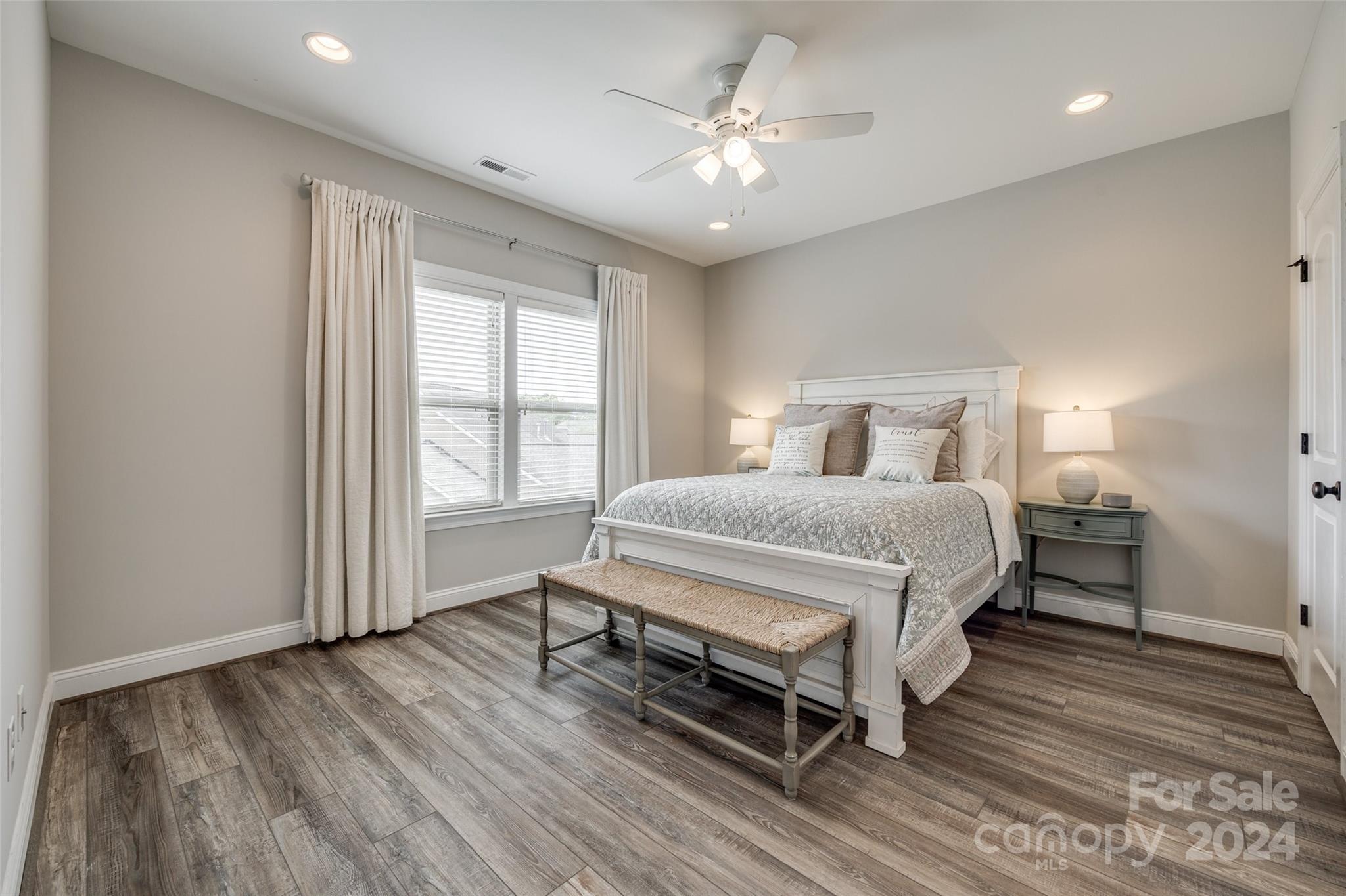 Barber Rock - Residential