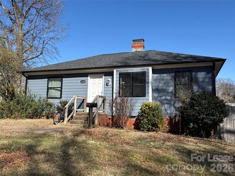 Photo of 2520 Brentwood Place, Charlotte, NC 28208 (MLS # 4349375)