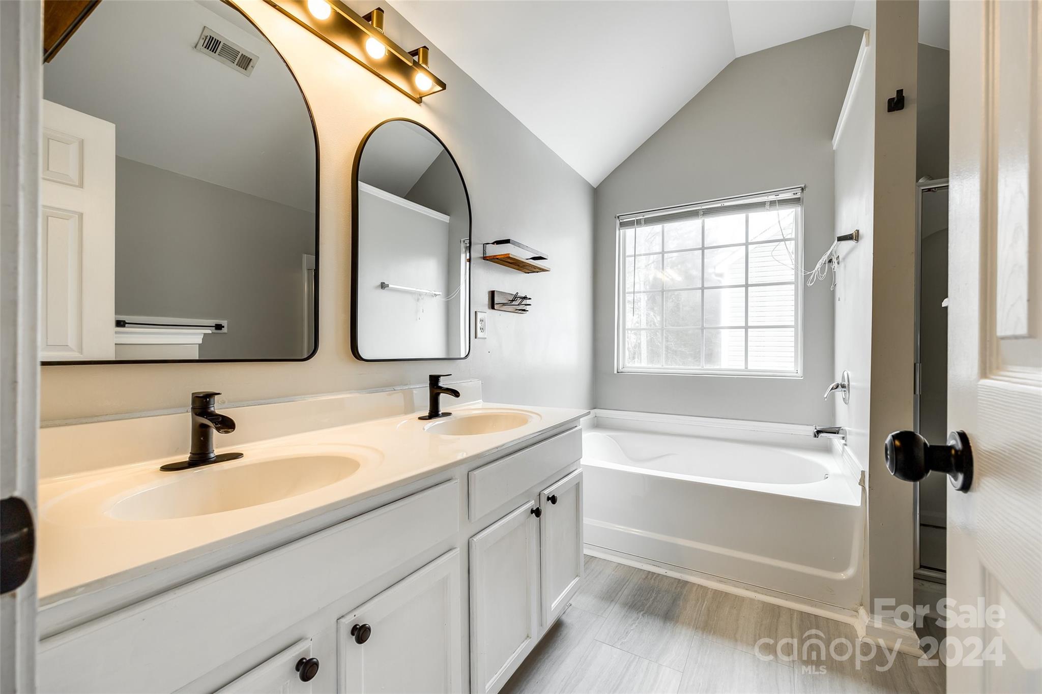 Forest Oaks - Residential