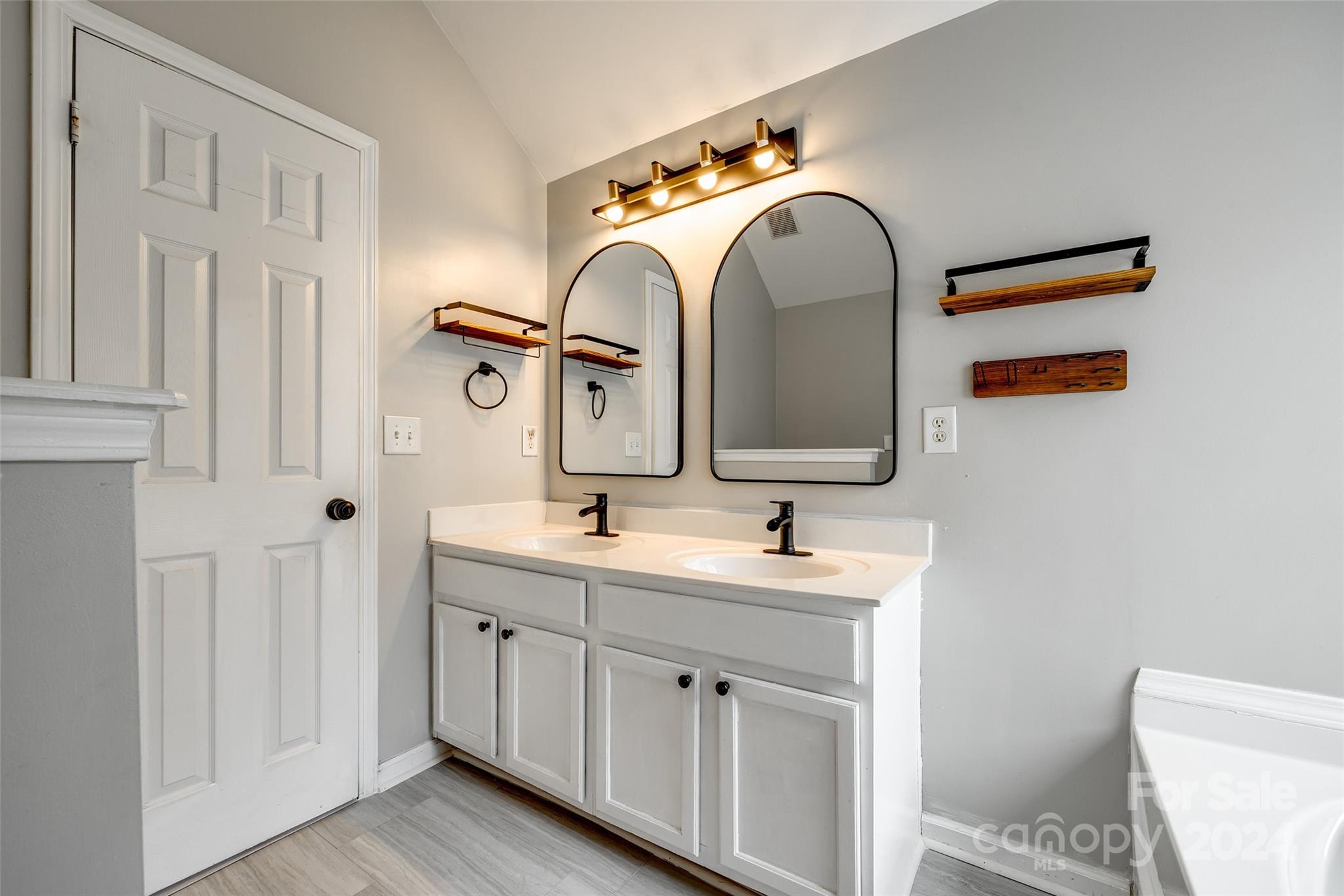 Forest Oaks - Residential