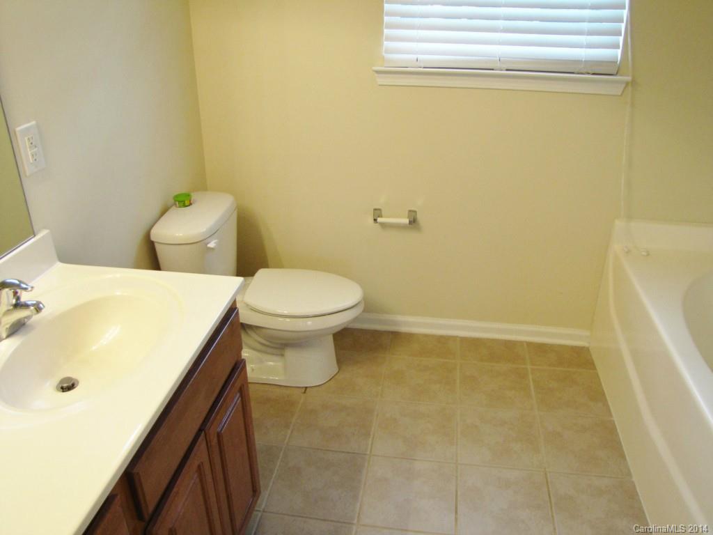 Riverwalk - Residential Lease