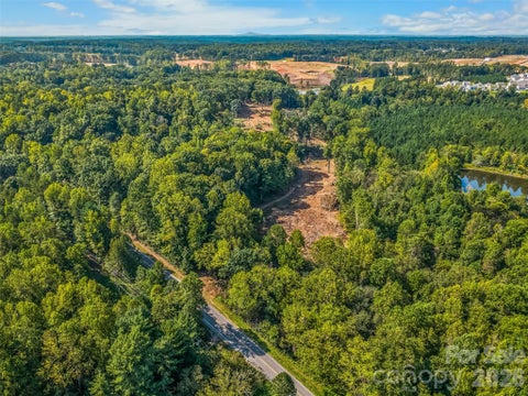 Photo of 2370 Shelton Avenue, Statesville, NC 28677 (MLS # 4426956)