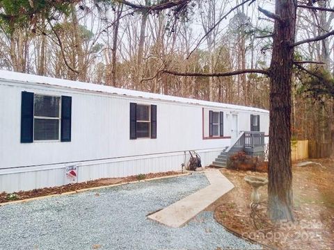 Photo of 4120 Glenola Drive, Waxhaw, NC 28173 (MLS # 4322570)