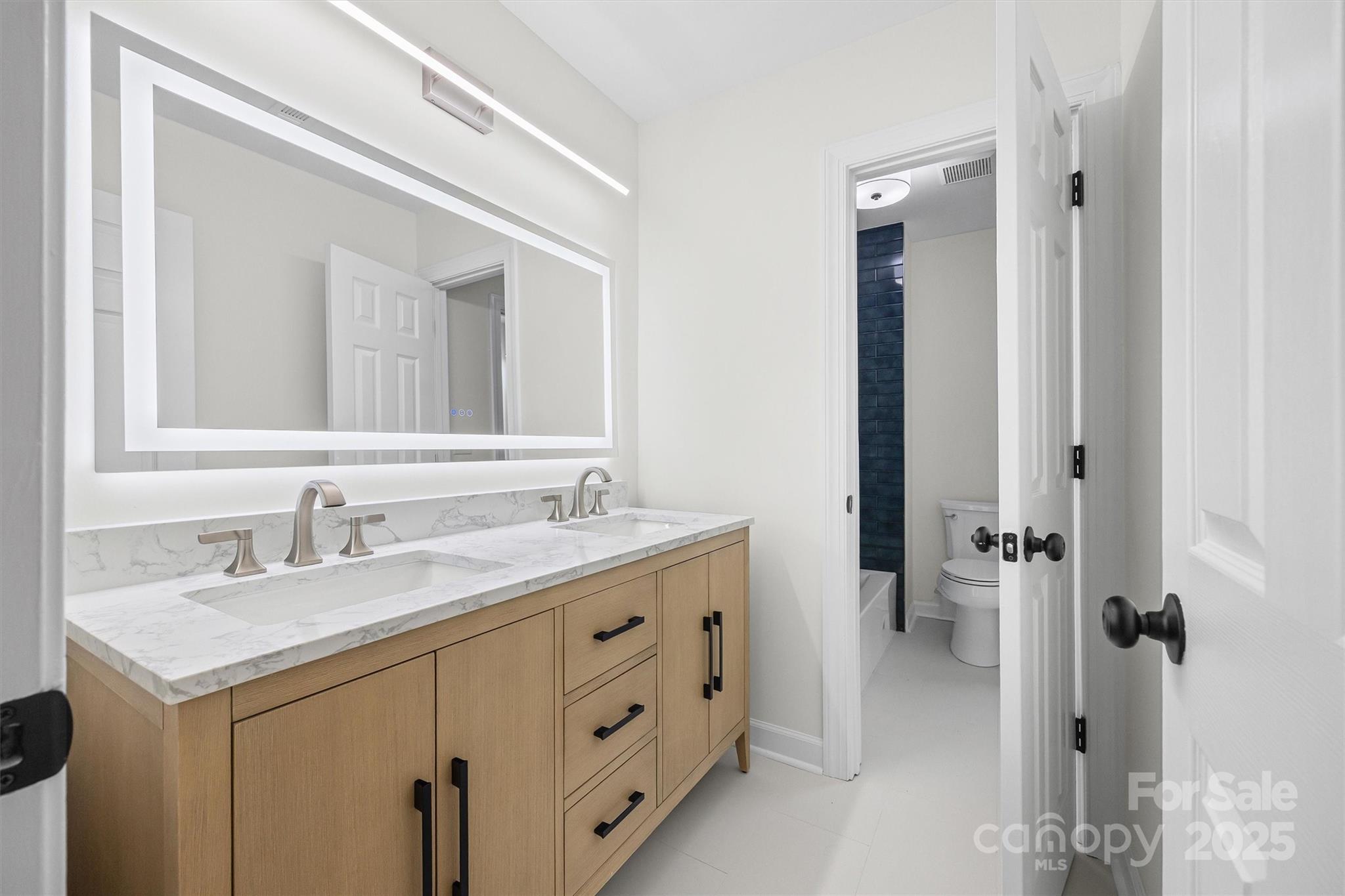 Royal Oaks - Residential