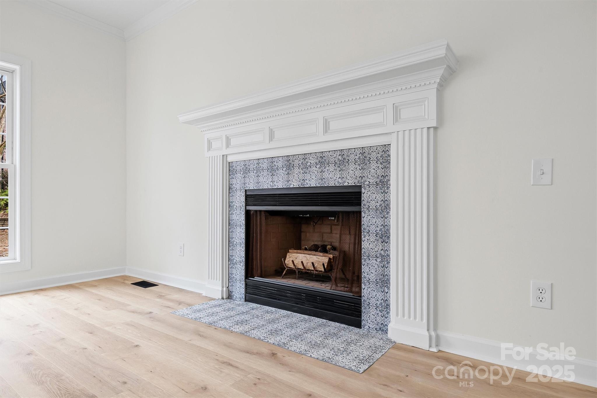 Royal Oaks - Residential