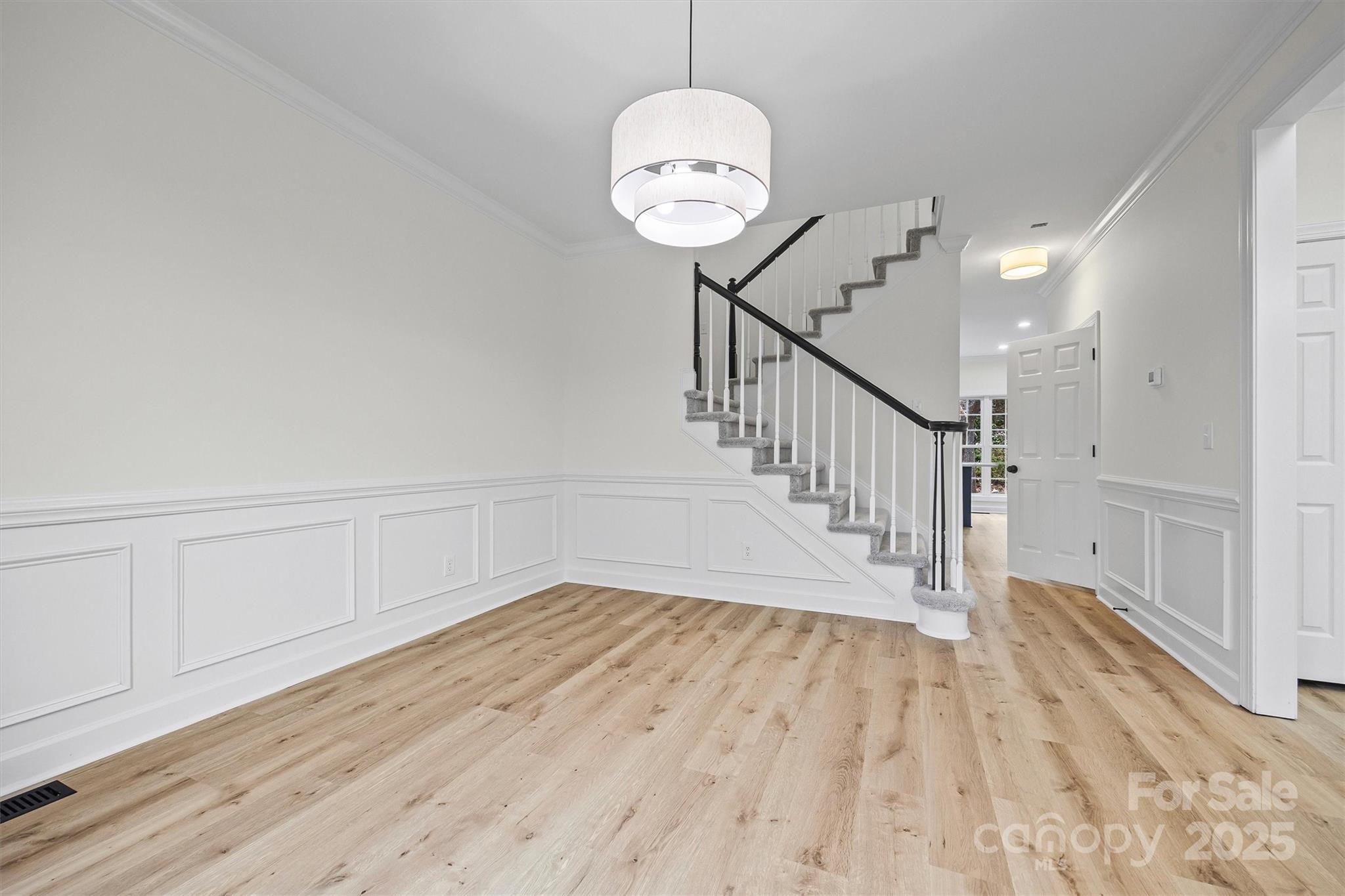 Royal Oaks - Residential