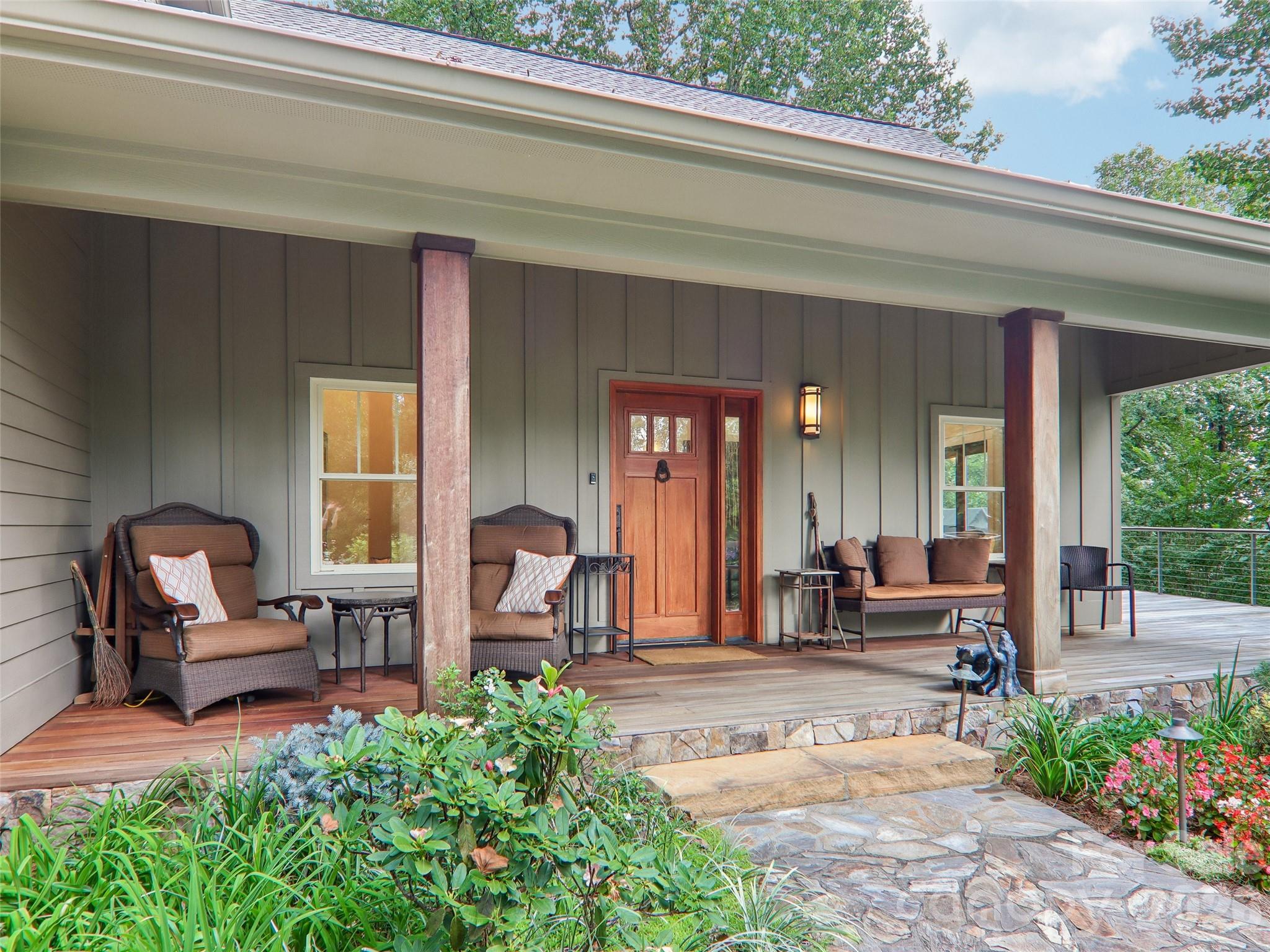 404 Southview Lane