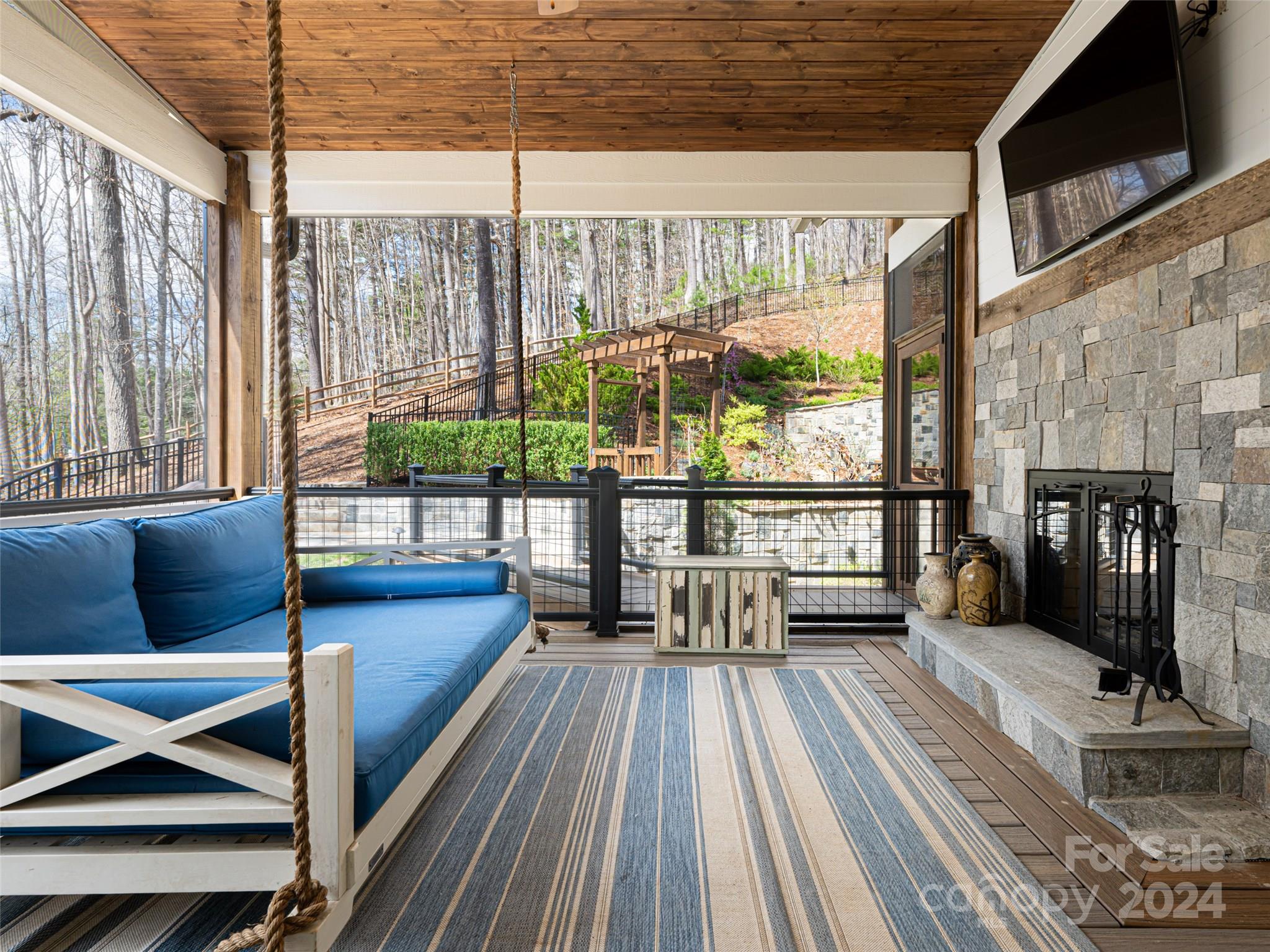 Town Mountain Preserve - Residential