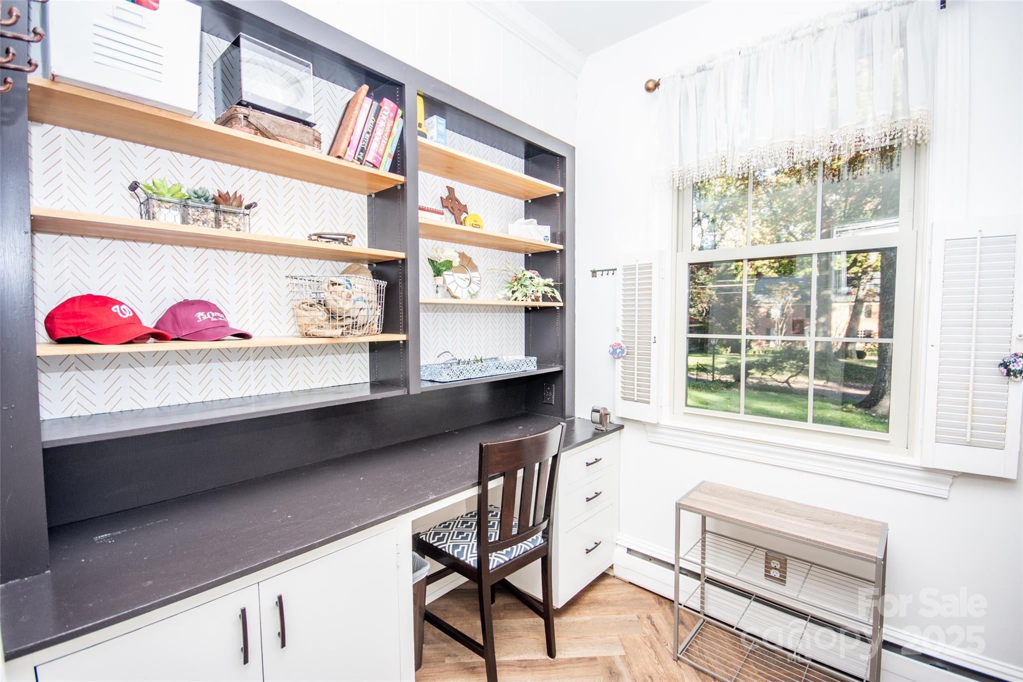 Valley Stream - Residential