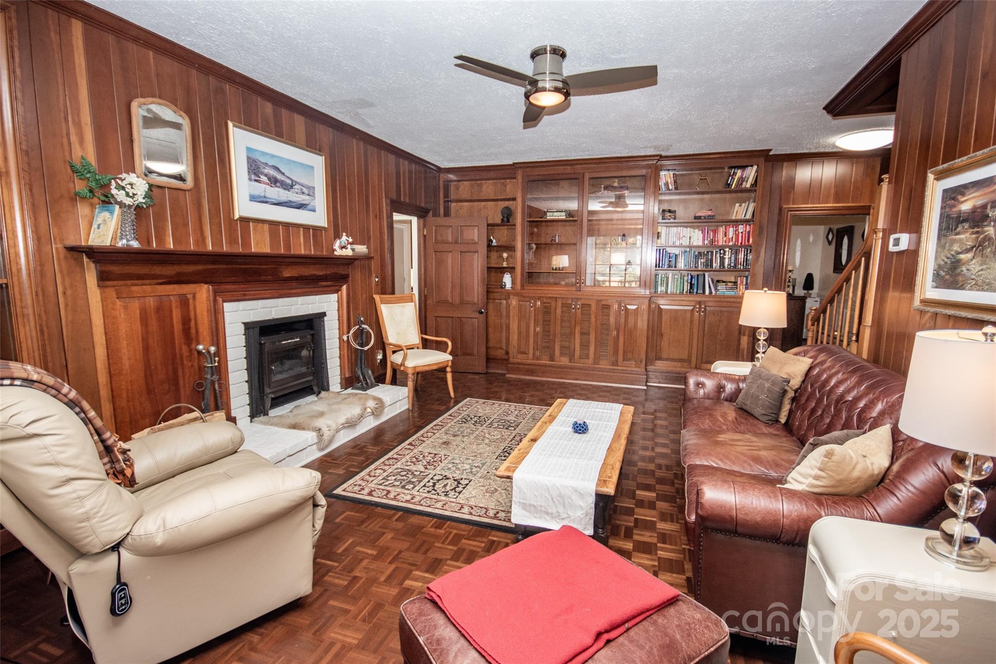 Valley Stream - Residential