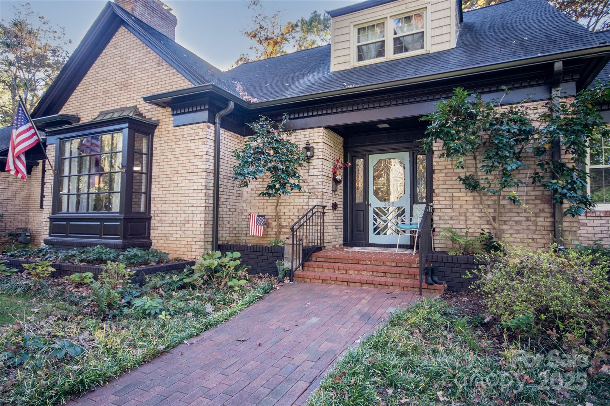 322 Valley Stream Road