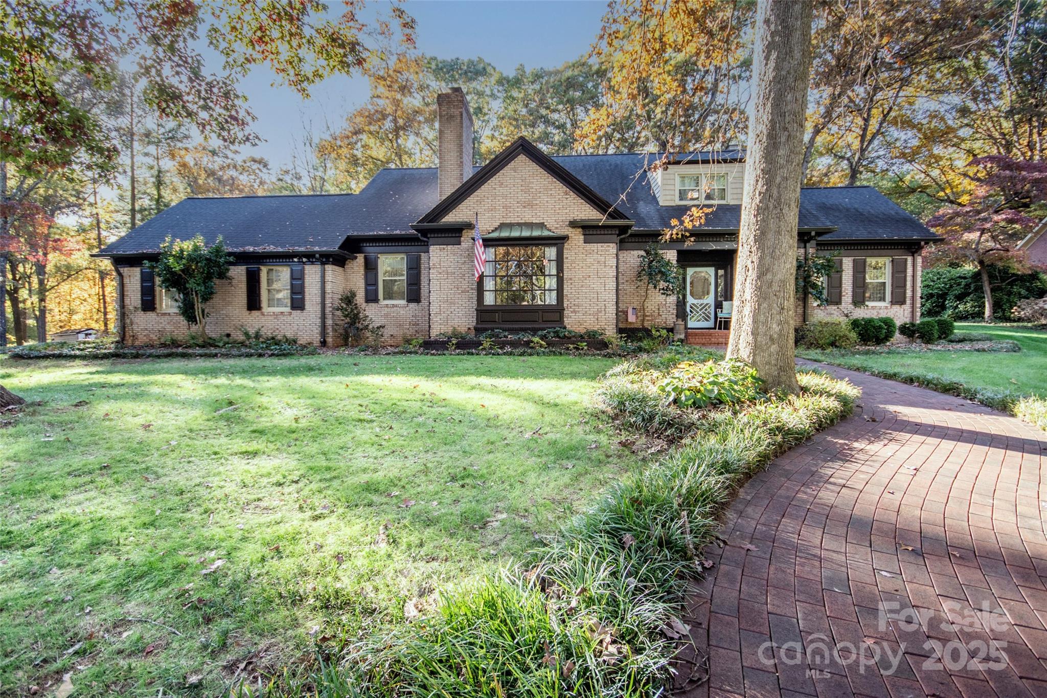 322 Valley Stream Road