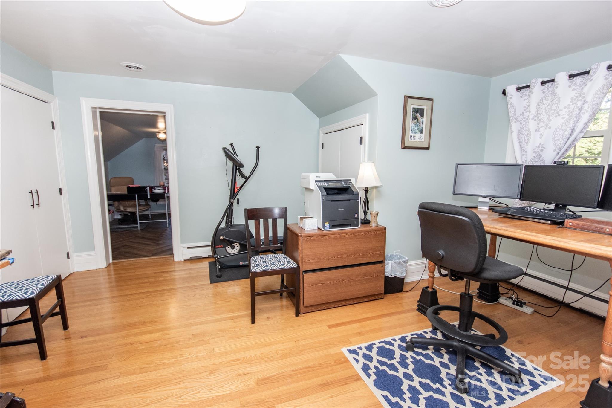 Valley Stream - Residential