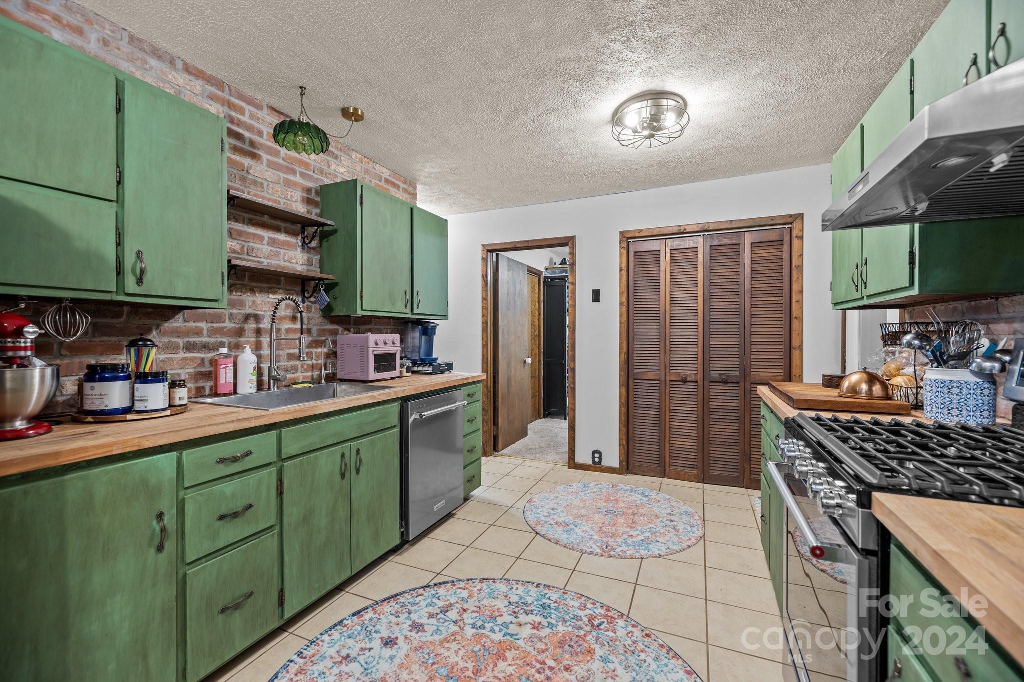 Crow Creek Acres - Residential