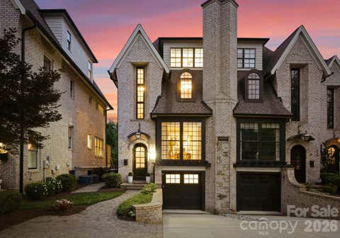 Photo of 812 Ideal Way, Charlotte, NC 28203 (MLS # 4389056)