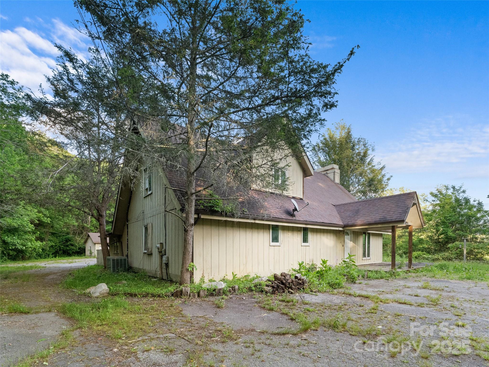 115 & 119 Timber Creek Drive