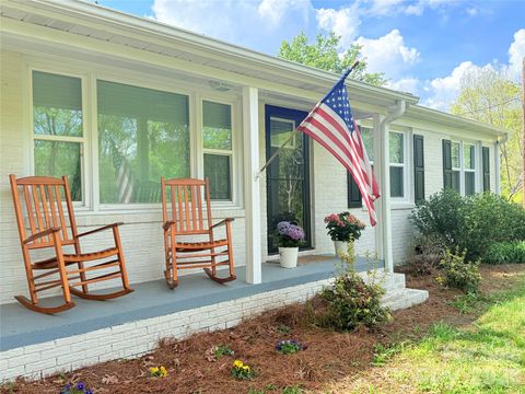 Photo of 1143 Potter Road, Lancaster, SC 29720 (MLS # 4365057)