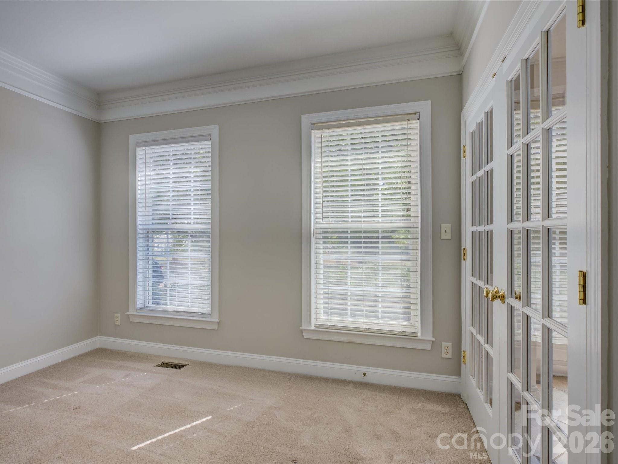 605 Queenswater Lane