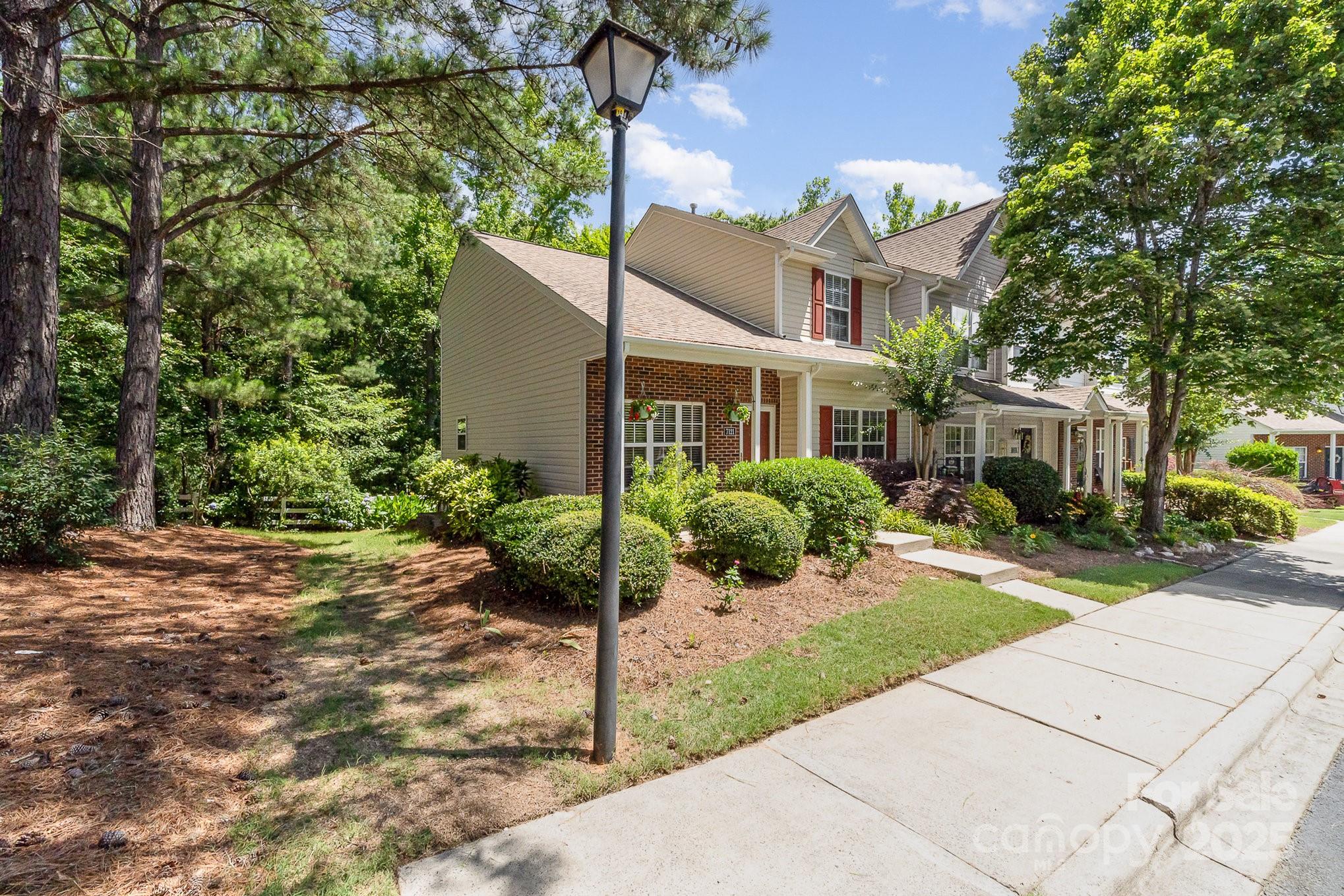 Windsor Trace - Residential