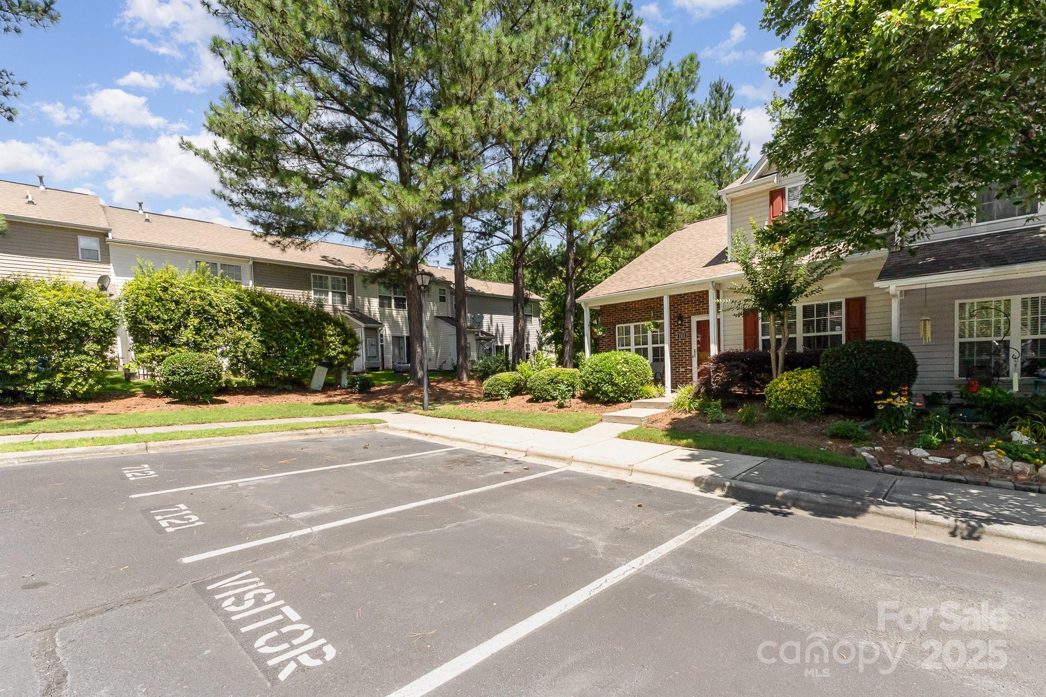 Windsor Trace - Residential