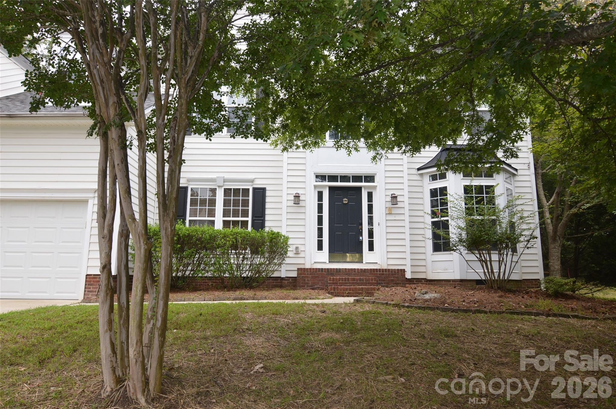 2035 Hollyhedge Lane