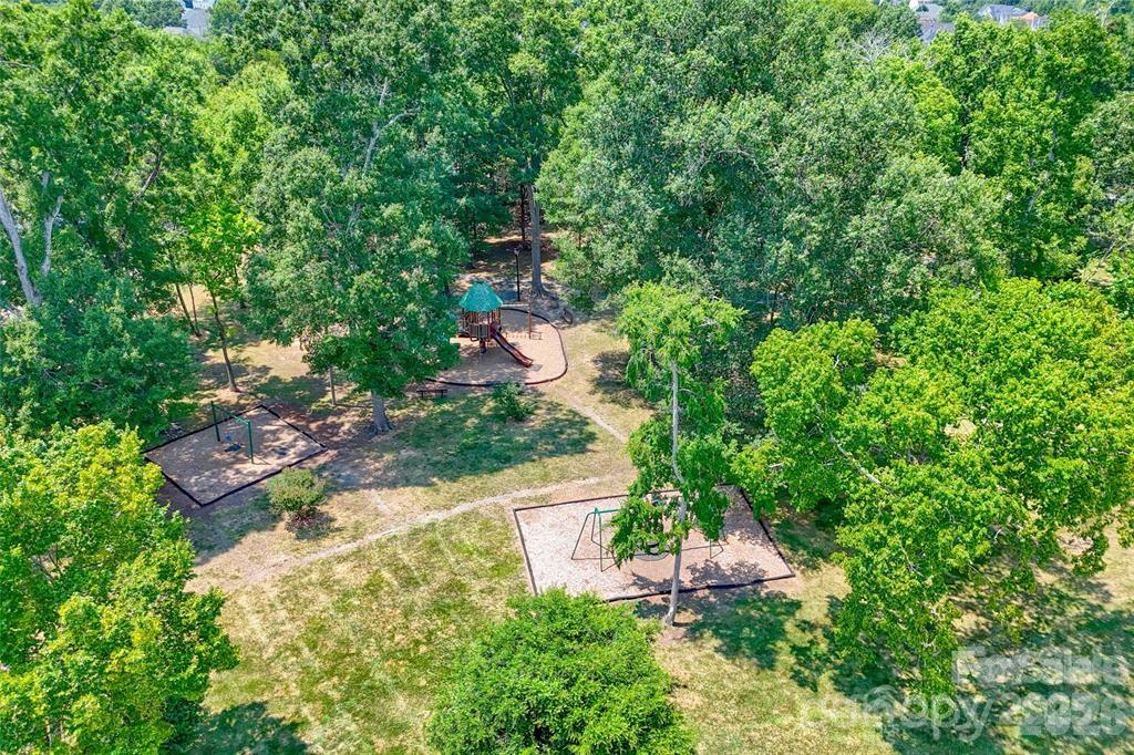 Brandon Oaks - Residential