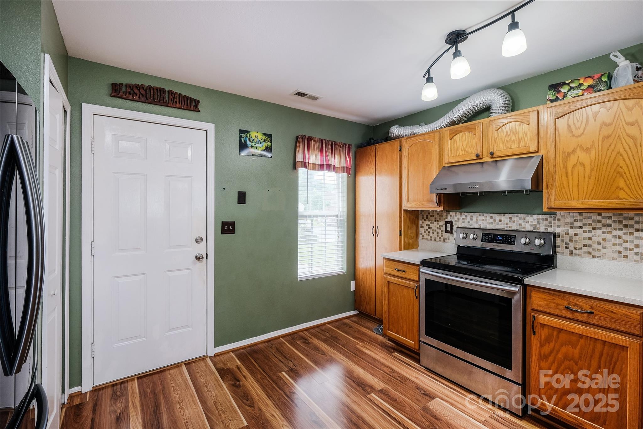 9623 Duxford Lane