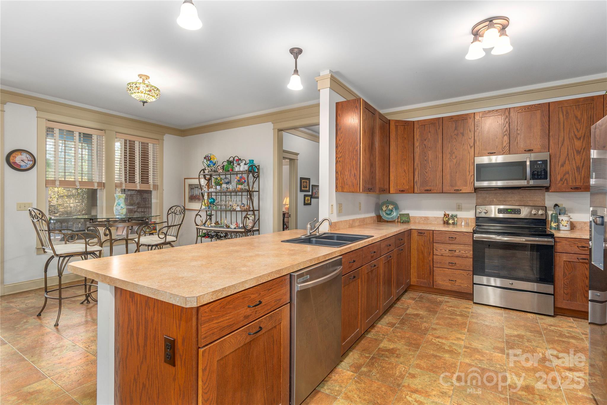 Biltmore Lake - Residential