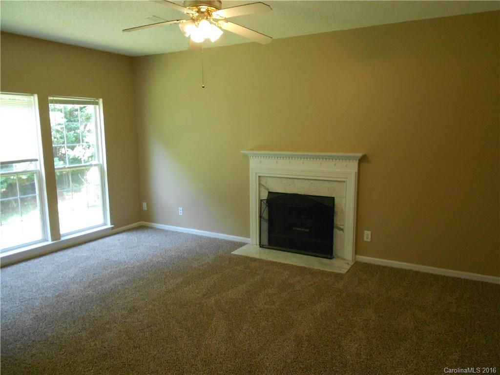 Oak Hollow Park - Residential