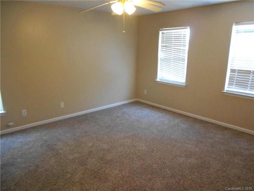 Oak Hollow Park - Residential