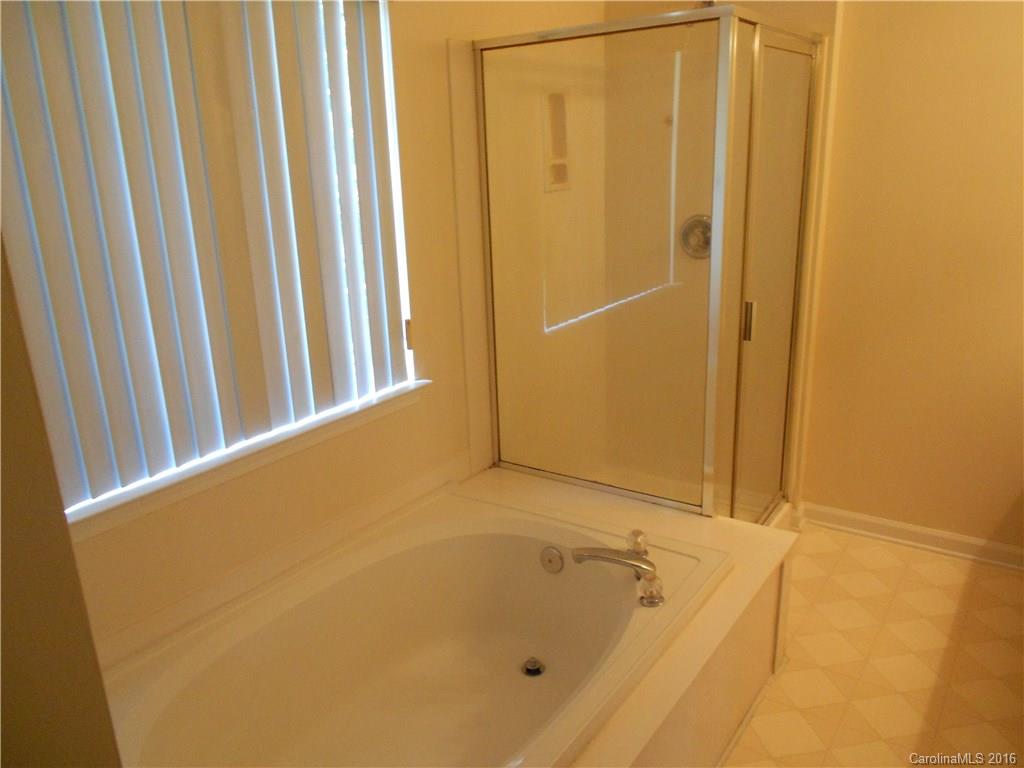 Oak Hollow Park - Residential