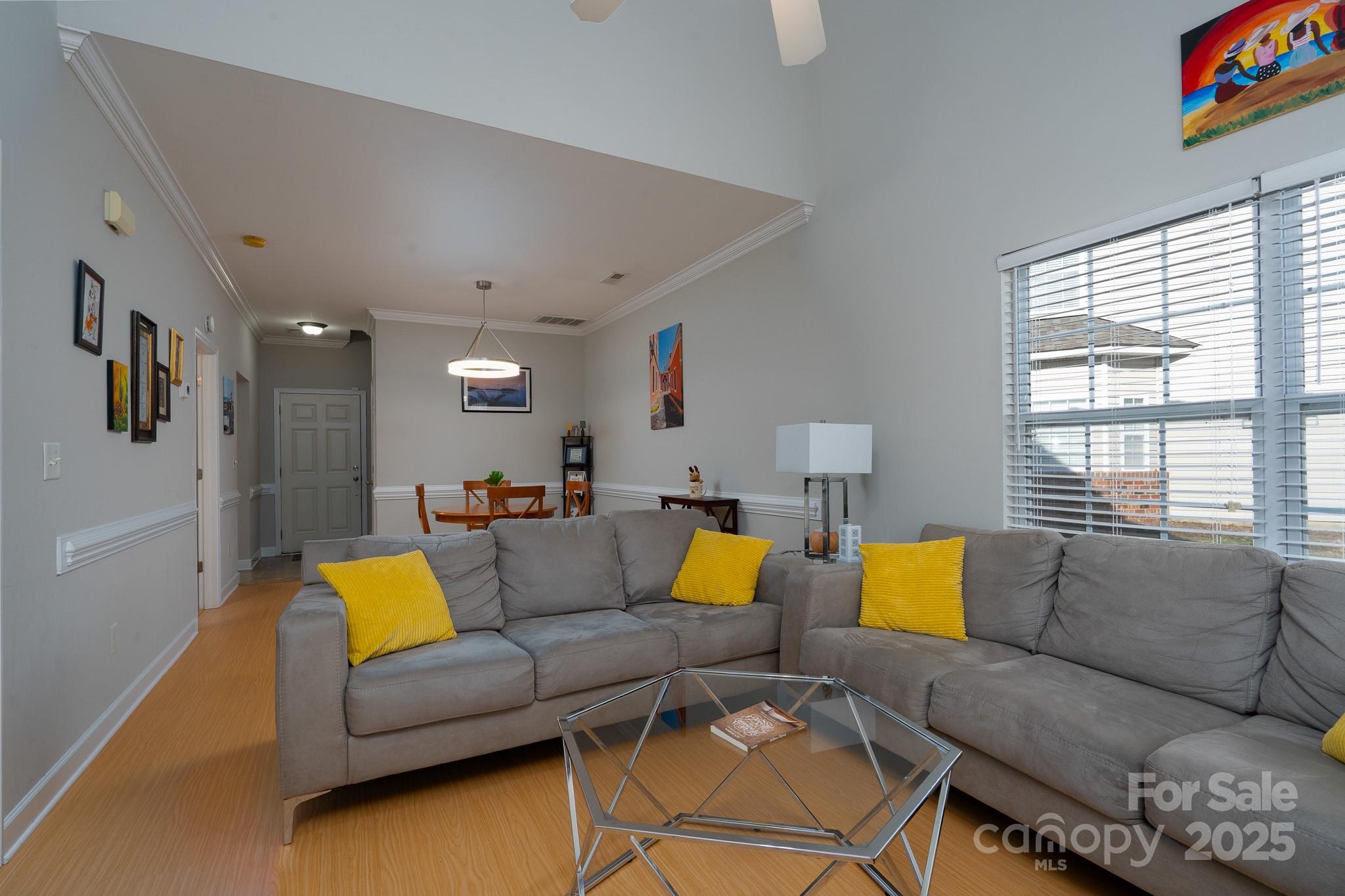 347 Valley Brook Lane SE