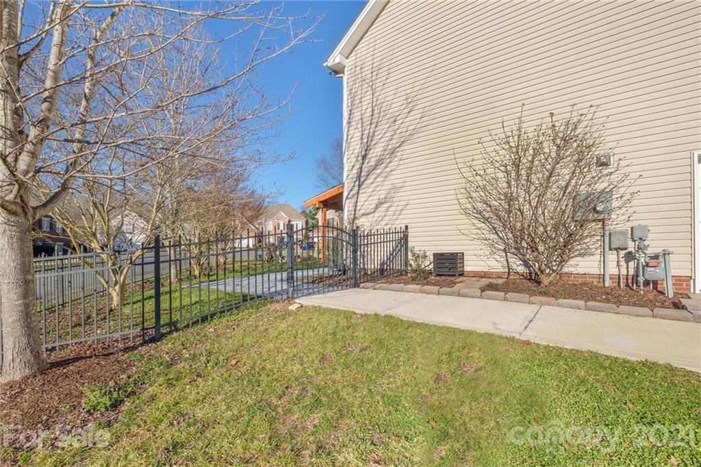 Moss Creek Village - Residential