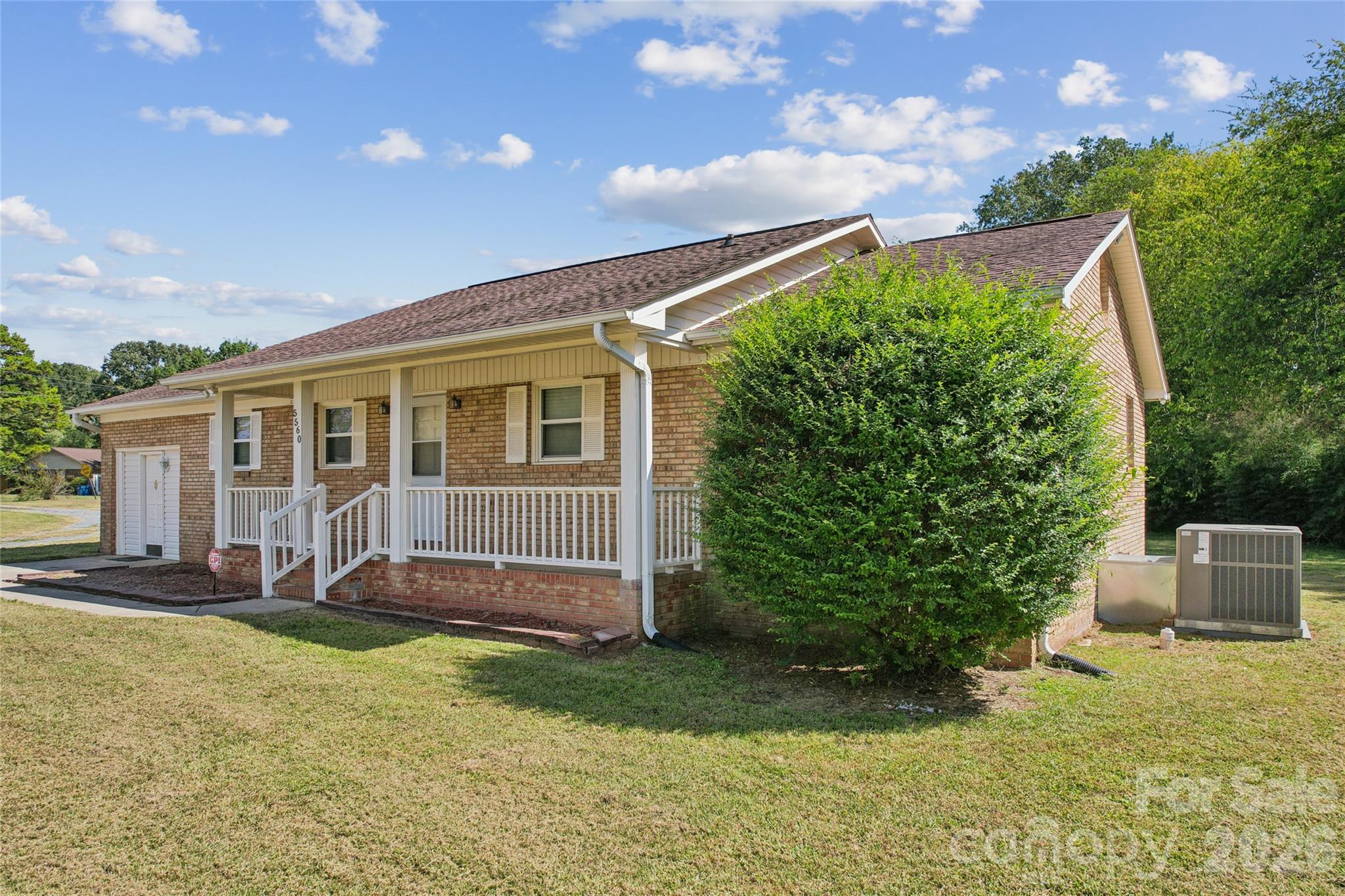 5560 Roberta Road