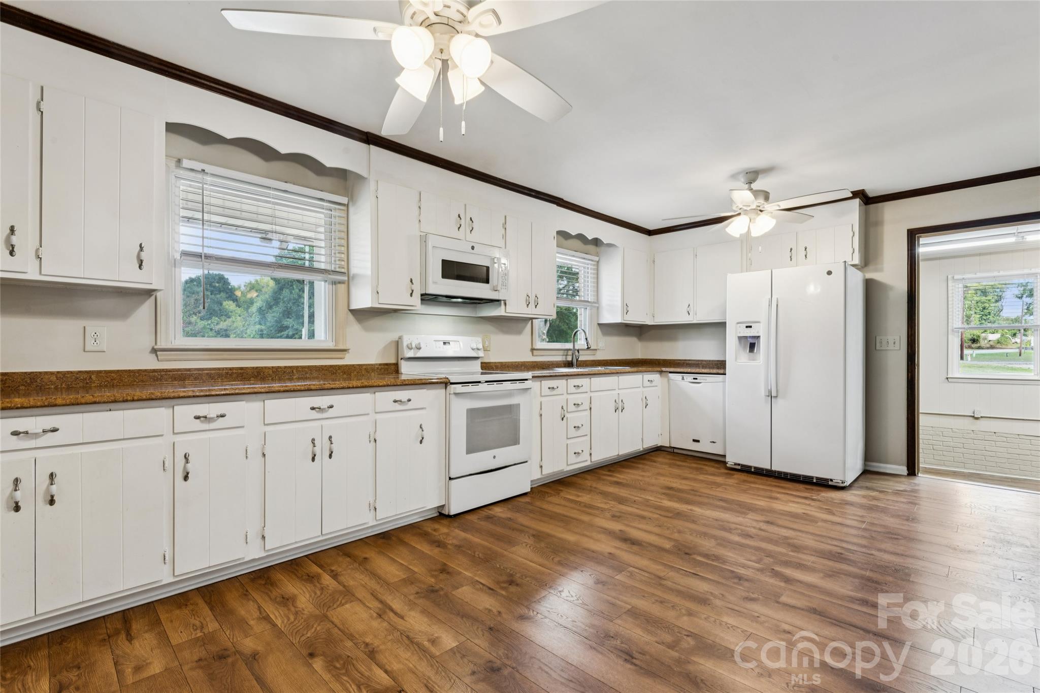 5560 Roberta Road