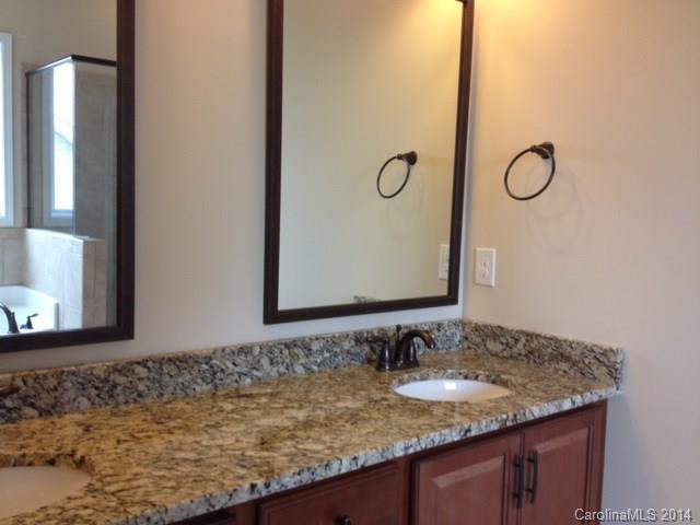 The Vineyards on Lake Wylie - Residential