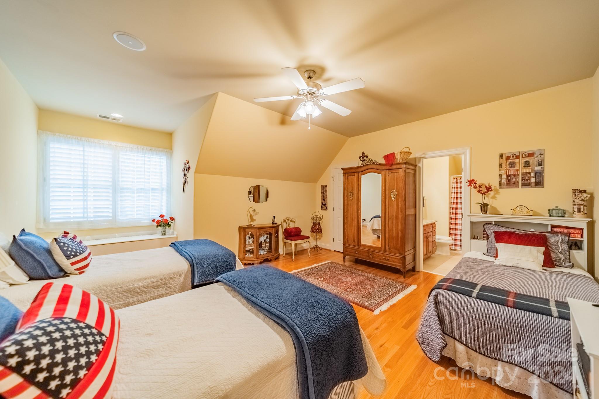 Huntington Farms - Residential