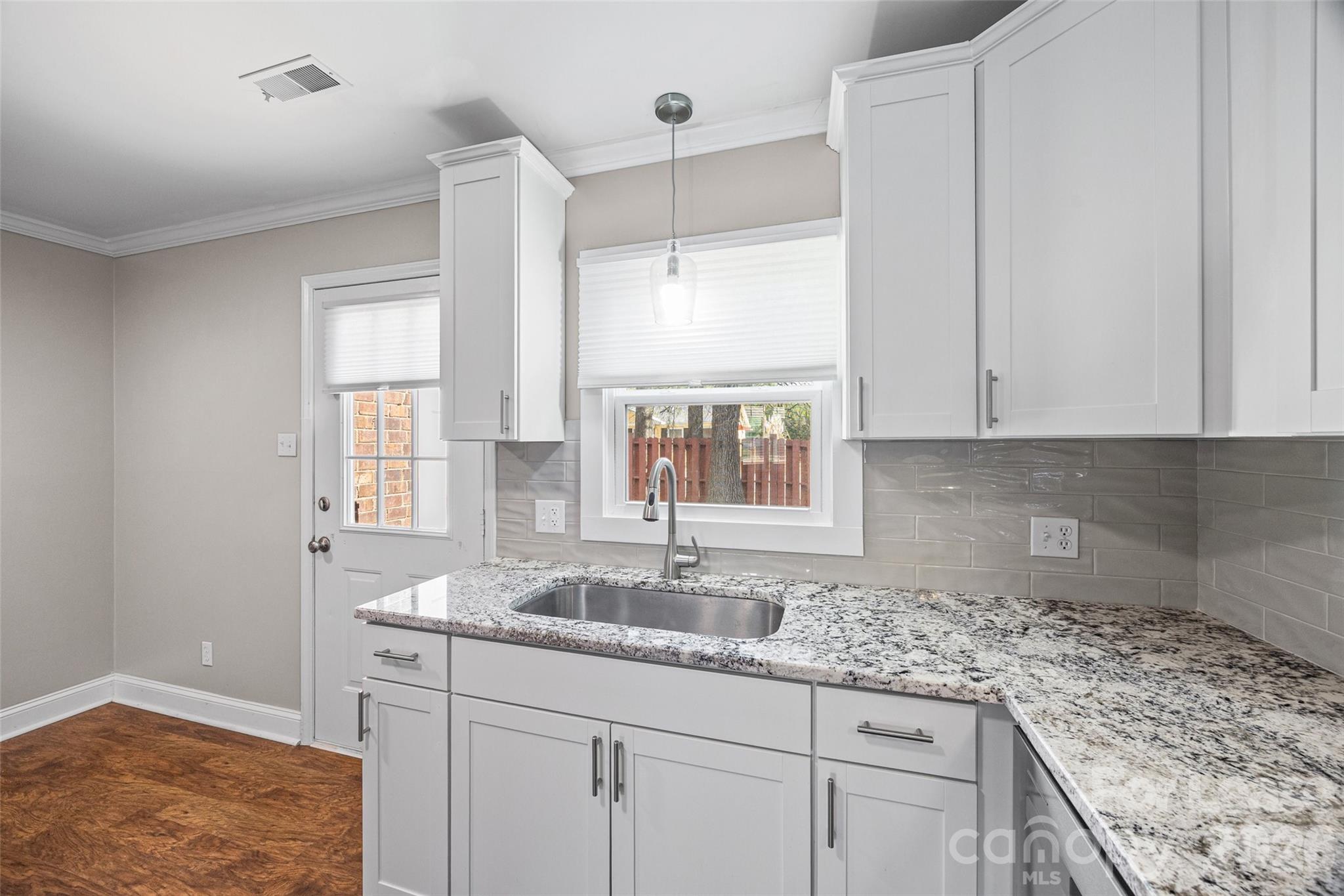 Winn Bar - Residential Lease