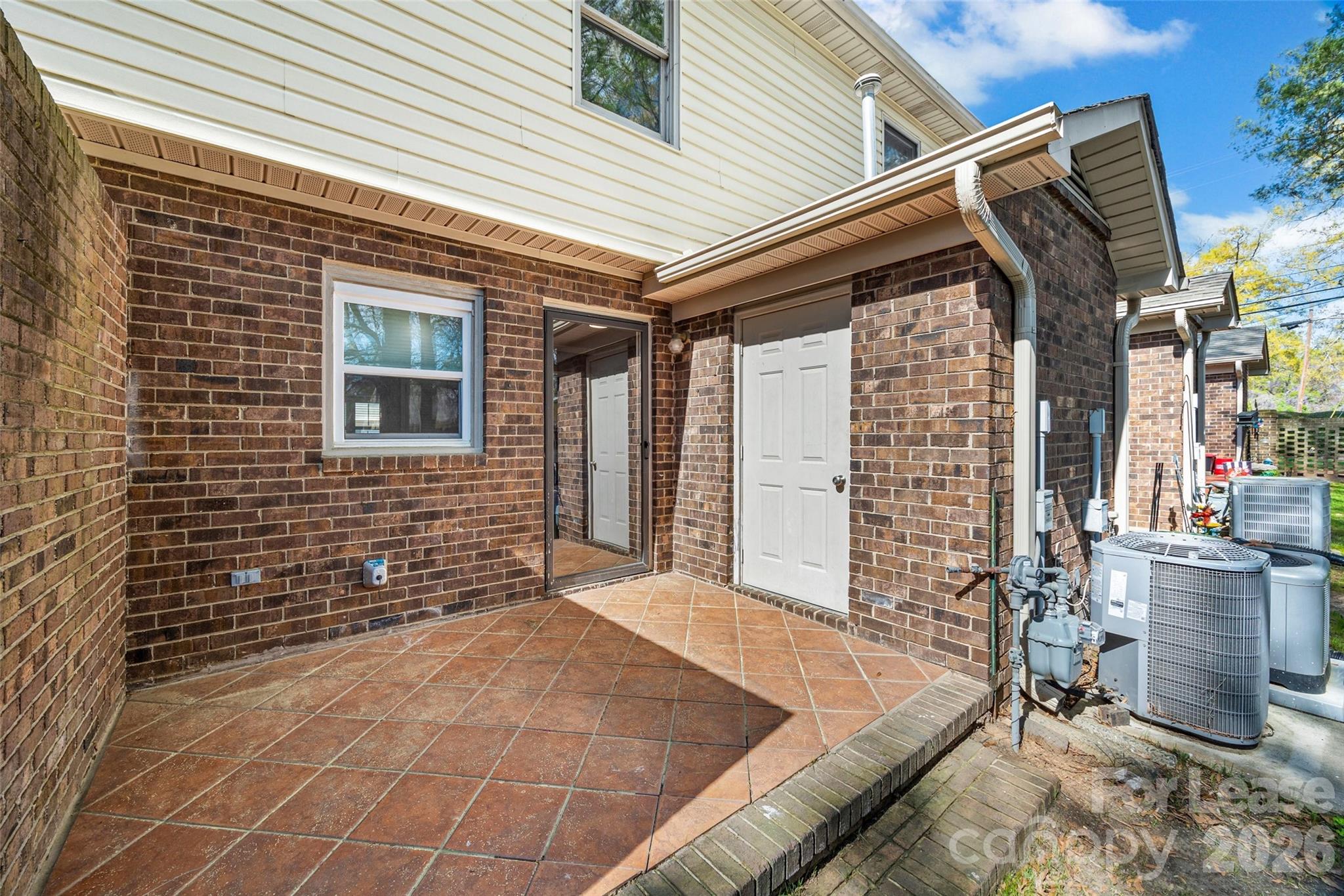 Winn Bar - Residential Lease