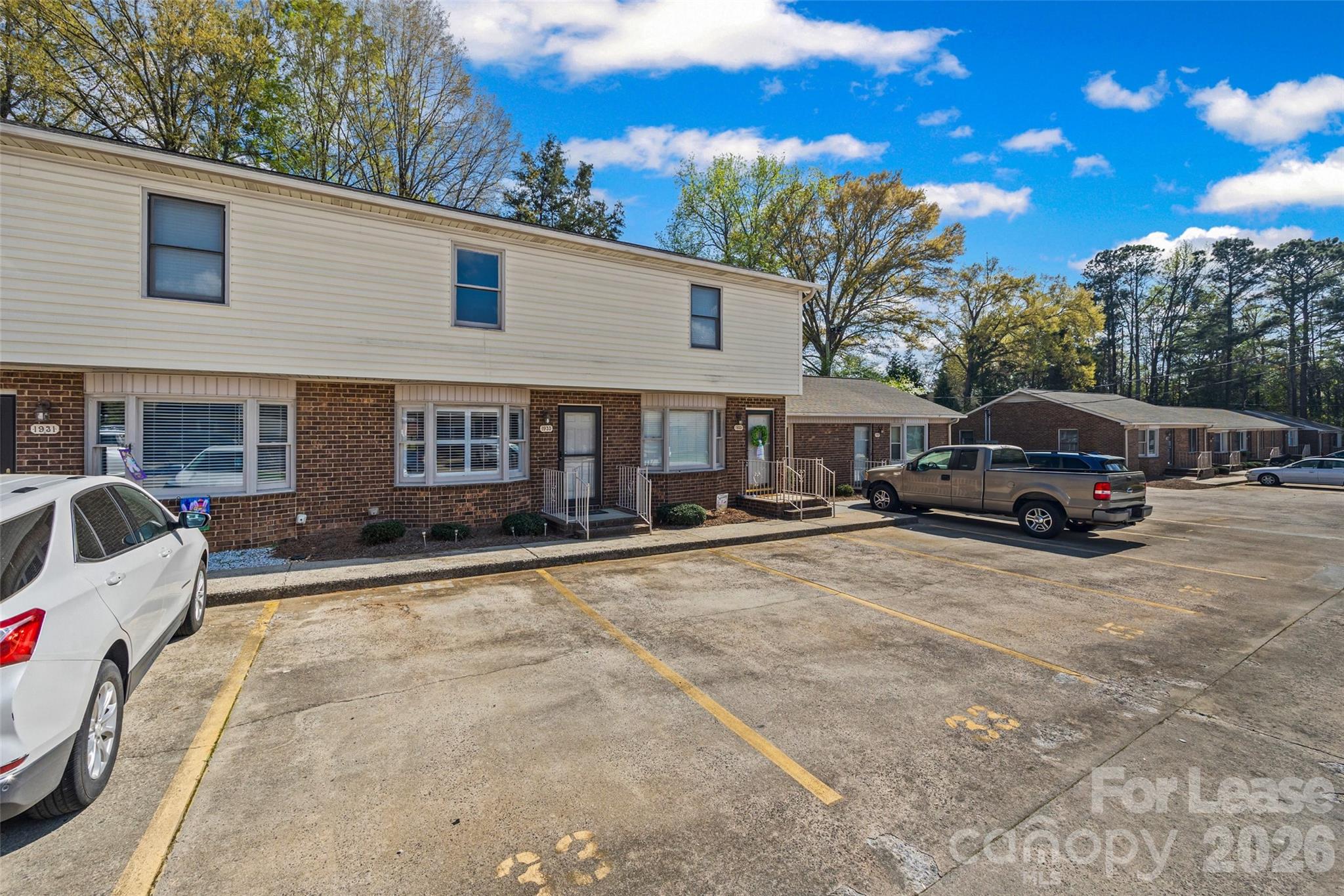 Winn Bar - Residential Lease