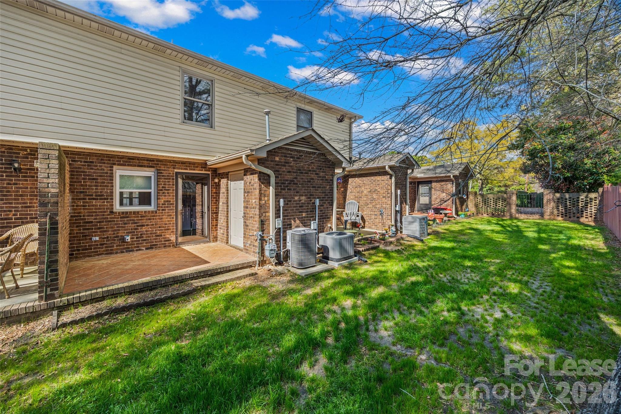 Winn Bar - Residential Lease