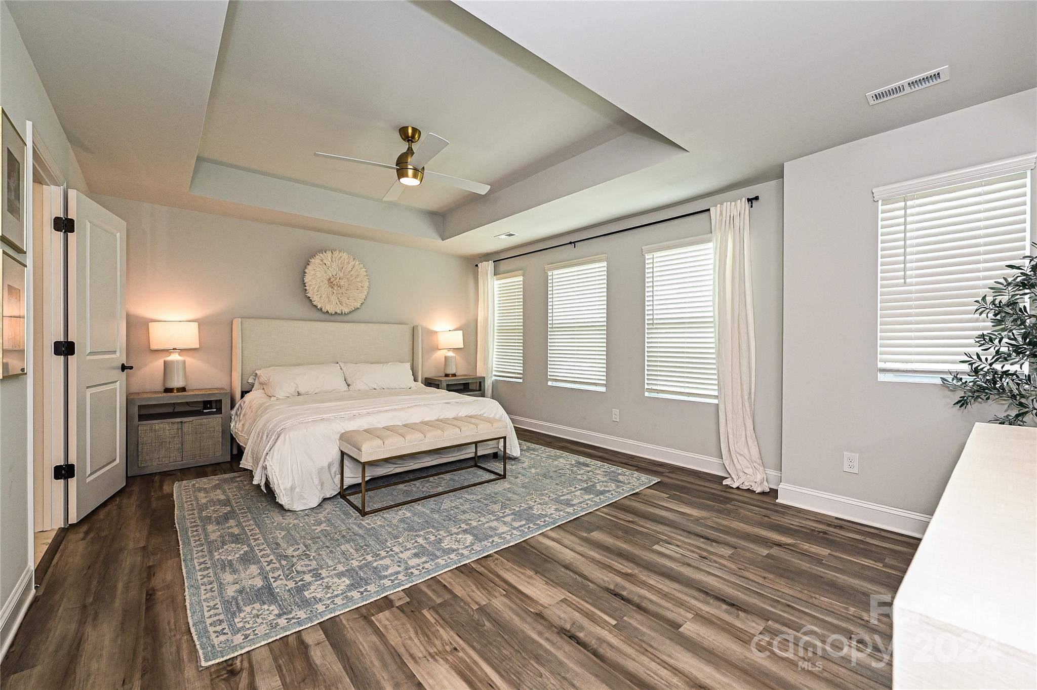 Villa Heights - Residential