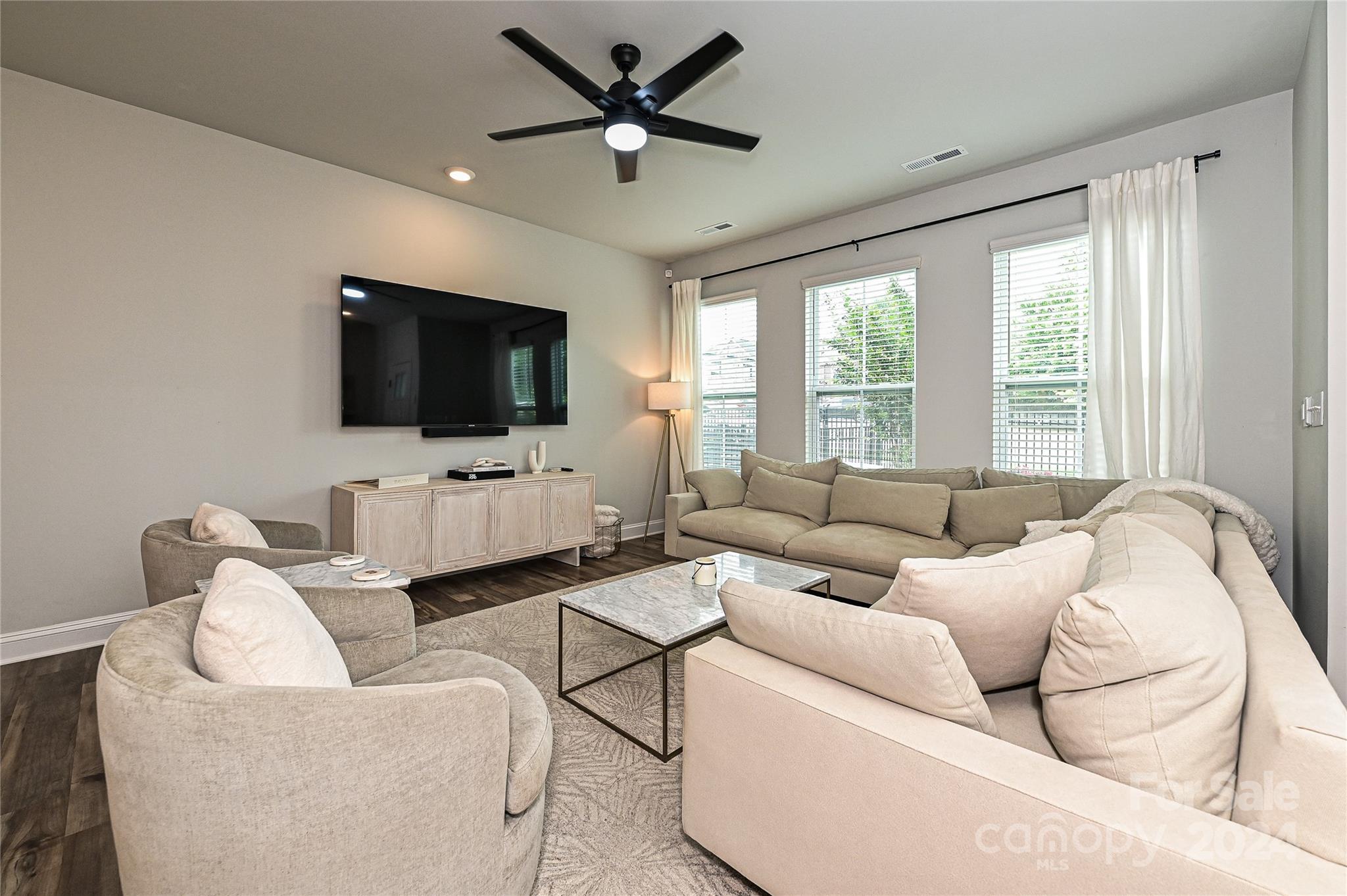 Villa Heights - Residential