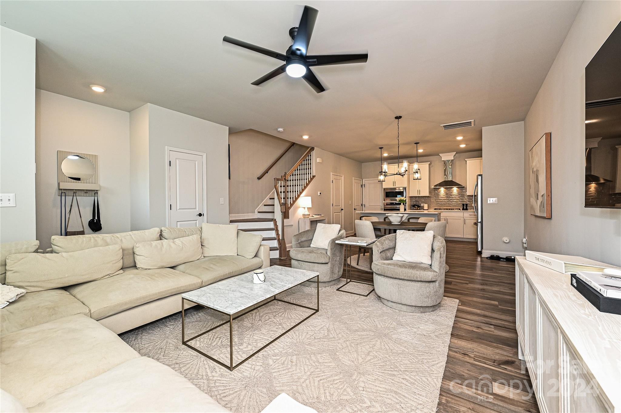 Villa Heights - Residential