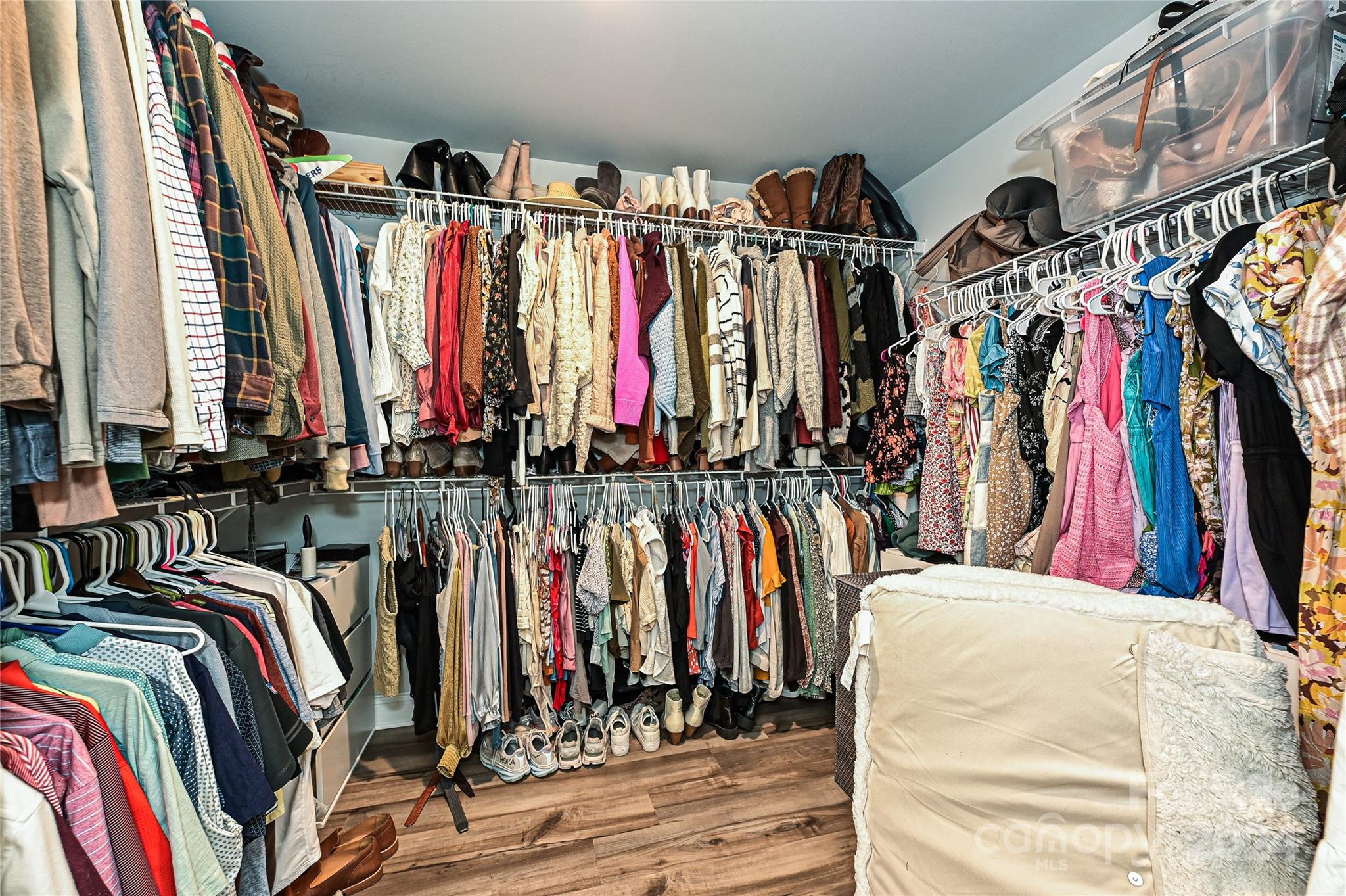 Villa Heights - Residential