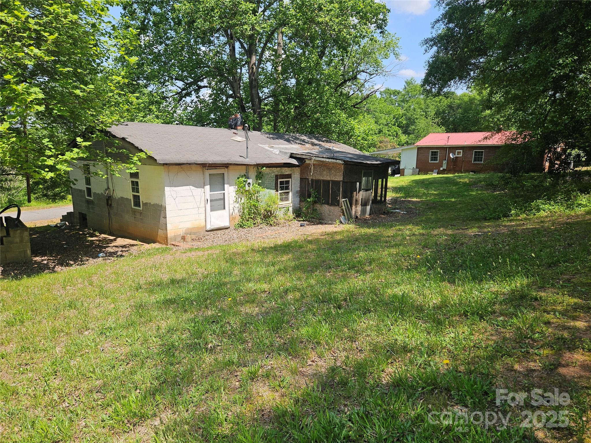 123 Dewberry Hill